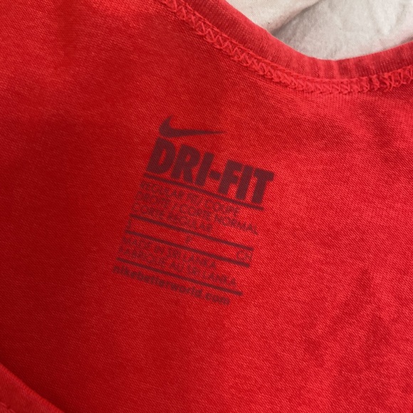 Nike work out tank - Picture 2 of 2